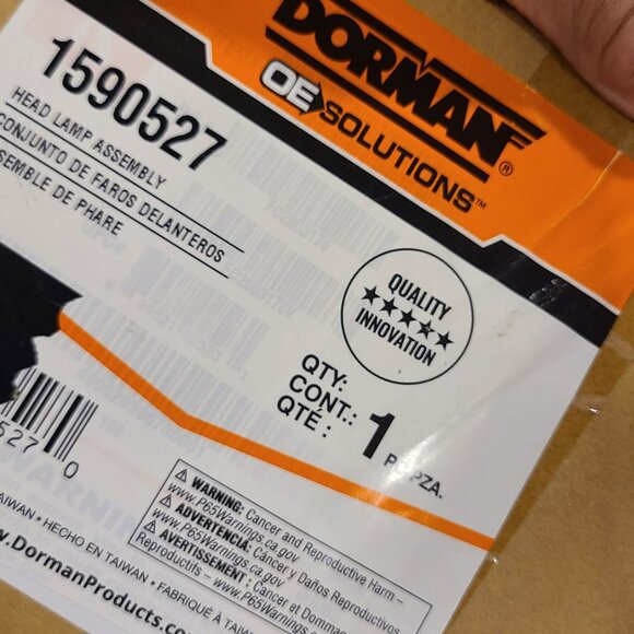 2002-05 Ford Explorer Right headlight - Picture 2 of 3